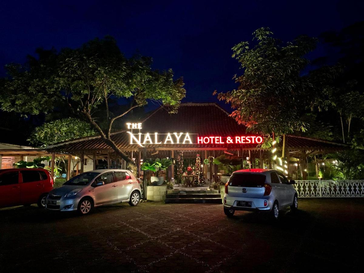 The Nalaya Hotel & Resto Magelang Bagian luar foto